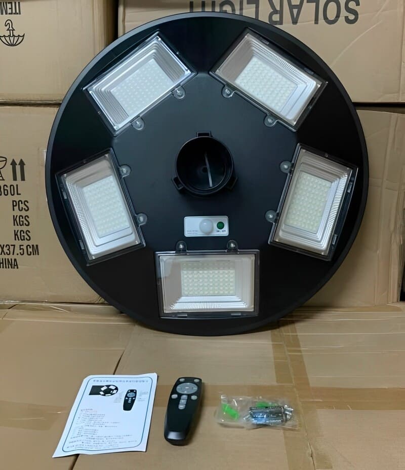 Mẫu đèn UFO500W phù hợp cho khuôn viên sân vườn nhỏ